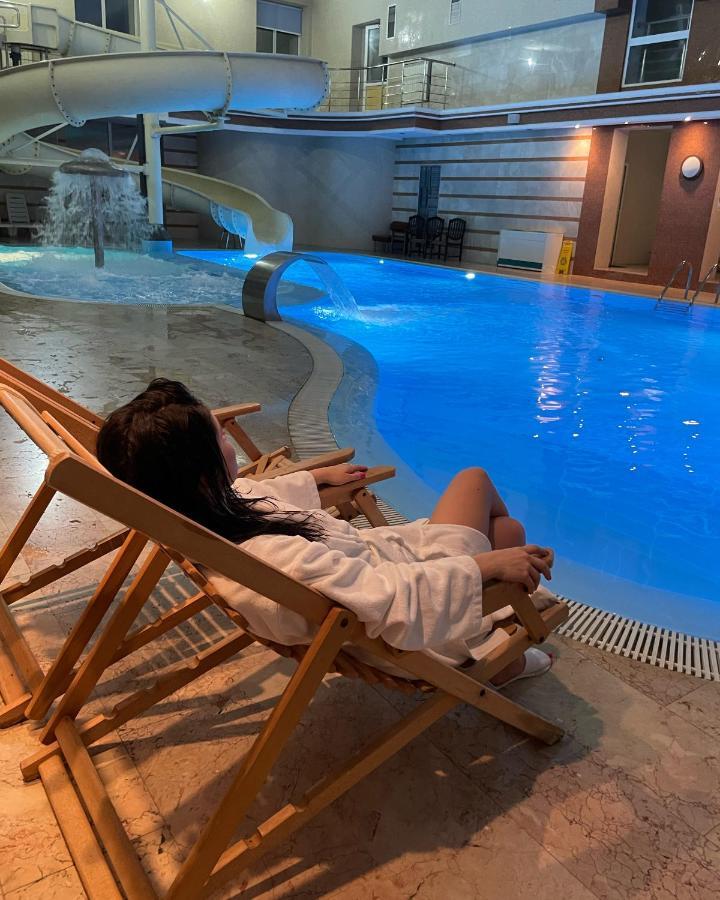 Platium Spa&Resort Kozyn Exterior foto